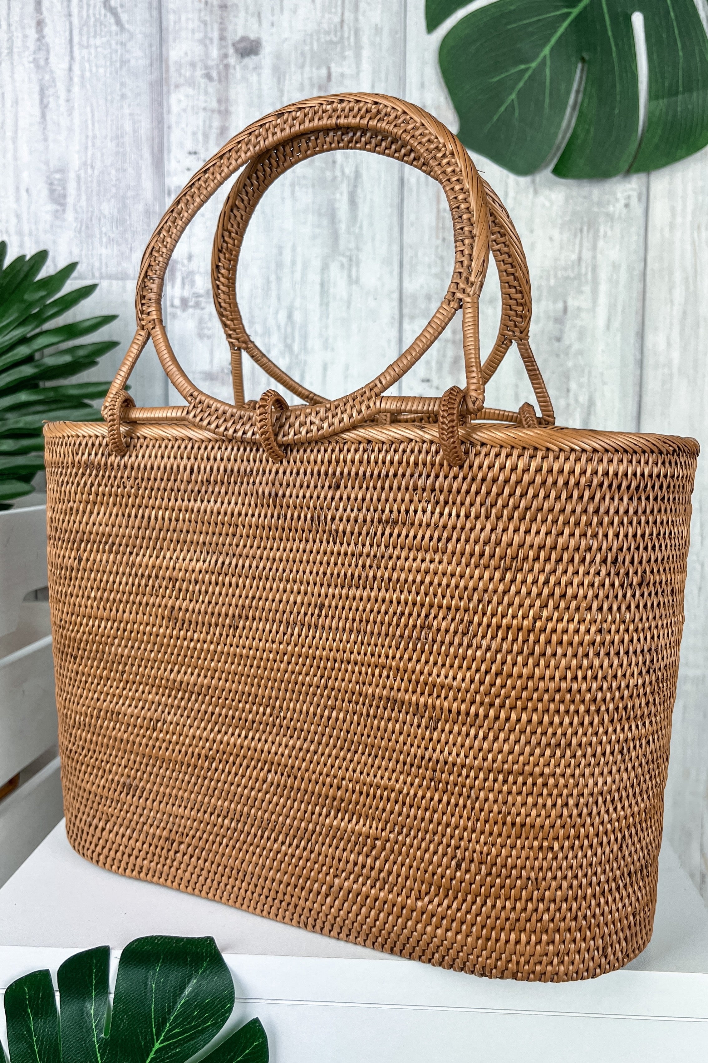 Rattan beach online tote